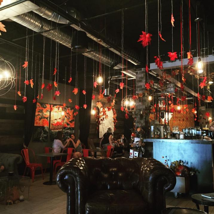 Redefined Coffeehouse put this aesthetic Autumn decoration